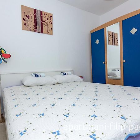 Apartmani Filip Паг Екстериор снимка