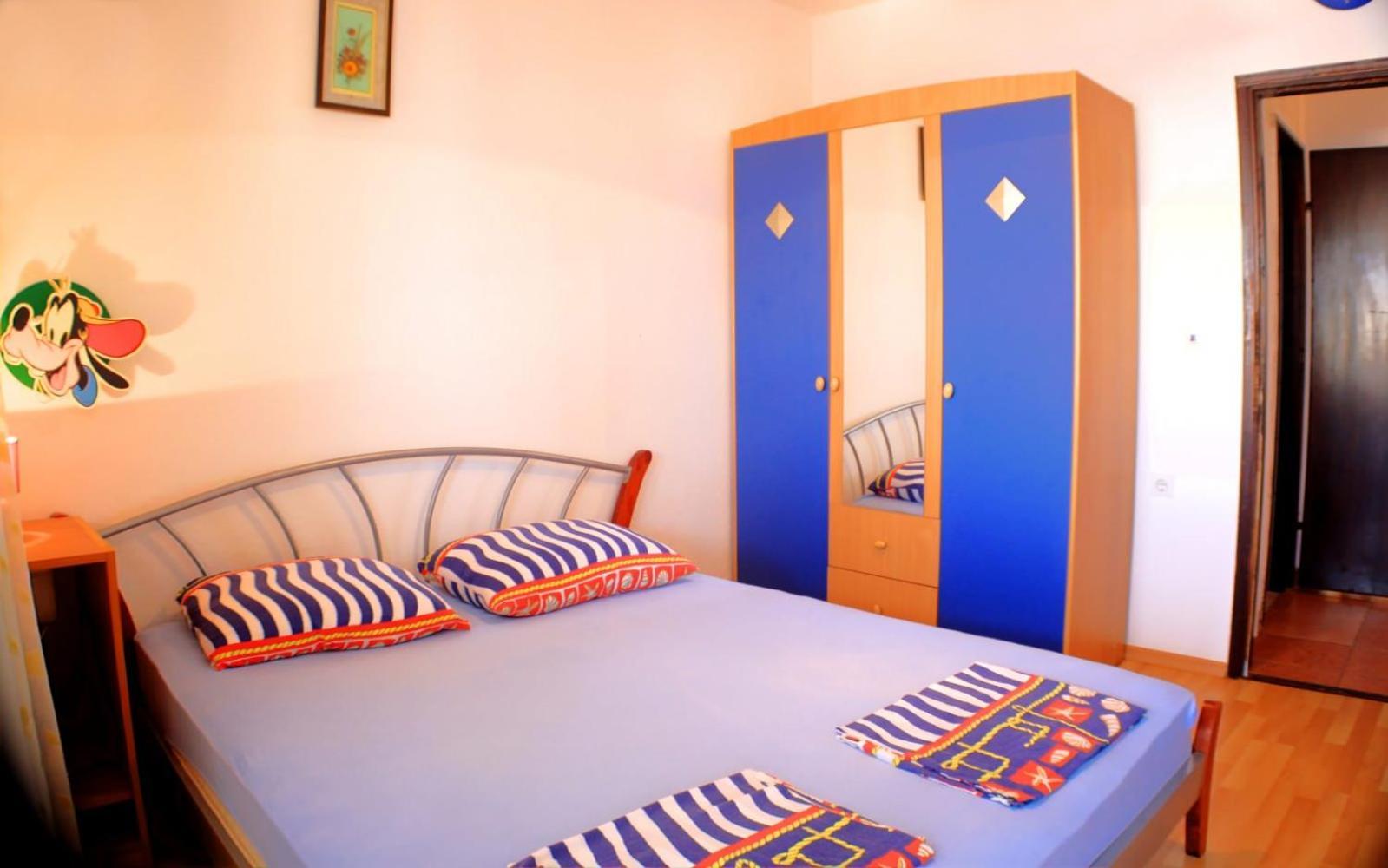 Apartmani Filip Паг Екстериор снимка